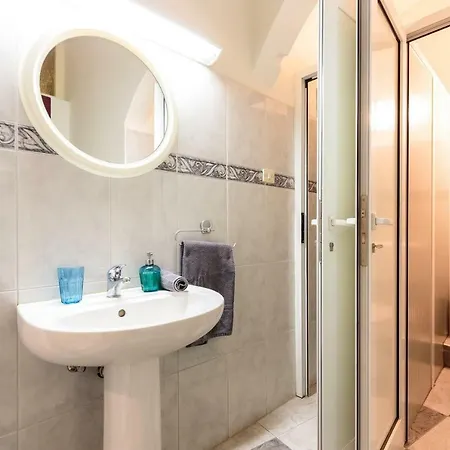 Dolac In Center Of Town Apartman