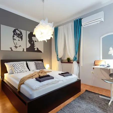 Dolac In Center Of Town Apartment *
